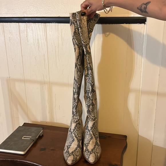 Steve Madden thigh high snake skin boots. - Picture 2 of 6